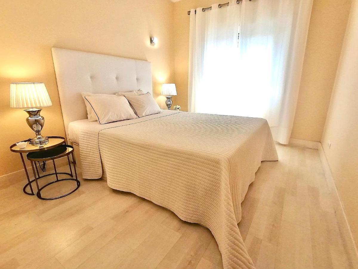Beachfront Seaview Litoralmar Apt, Fast Wifi, Airco, Pool, Private Parking Portimão Exterior photo