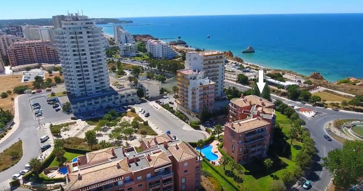 Beachfront Seaview Litoralmar Apt, Fast Wifi, Airco, Pool, Private Parking Portimão Exterior photo