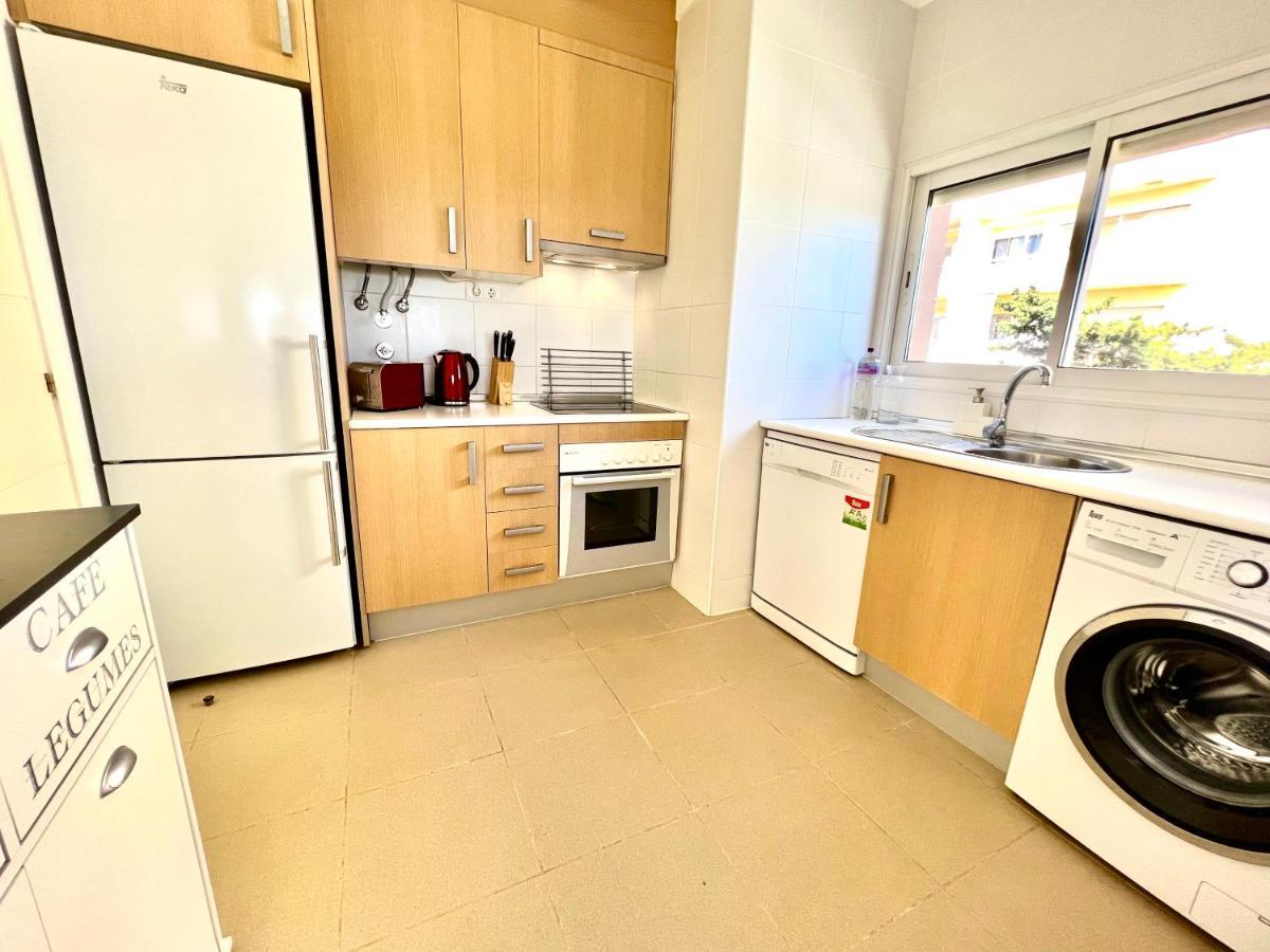 Beachfront Seaview Litoralmar Apt, Fast Wifi, Airco, Pool, Private Parking Portimão Exterior photo