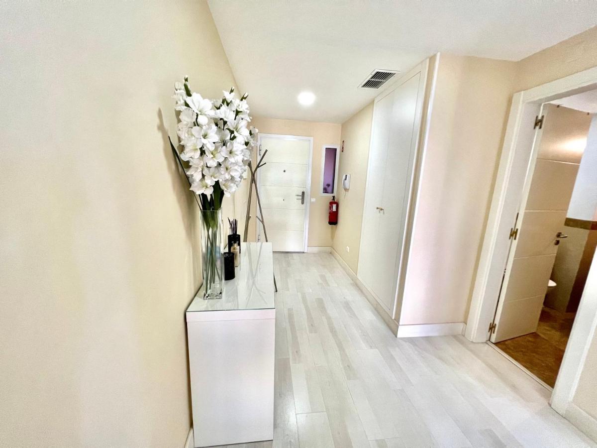 Beachfront Seaview Litoralmar Apt, Fast Wifi, Airco, Pool, Private Parking Portimão Exterior photo
