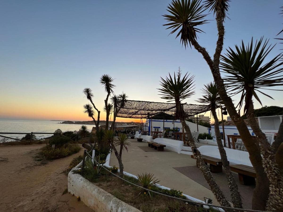 Beachfront Seaview Litoralmar Apt, Fast Wifi, Airco, Pool, Private Parking Portimão Exterior photo